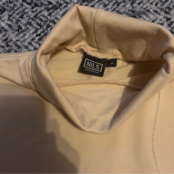 Nils Medium Pale Yellow High Neck Long Sleeve Ski Sportswear Base Layer w Gems - Picture 7 of 10